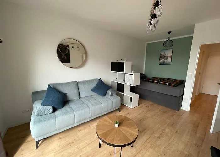 Helles Appartment Zum Wohlfuehlen